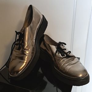 Michael Kors zipper detai metallic leather creepers